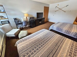 1 bedroom, desk, WiFi, bed sheets - Village square 442, Center Village Copper Mountain,Pet Friendly includes parking (Copper Mountain)