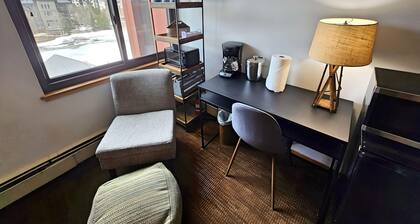 Village square 442, Center Village Copper Mountain,Pet Friendly includes parking