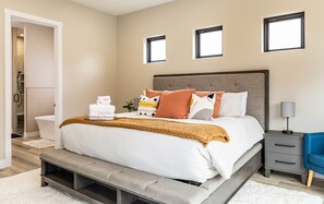 2 dormitorios, tabla de planchar con plancha, wifi y ropa de cama