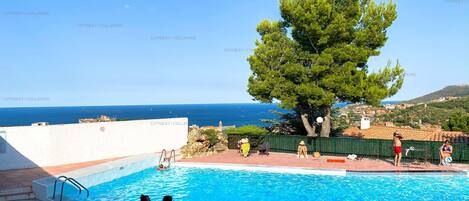 Piscina a l'aire lliure