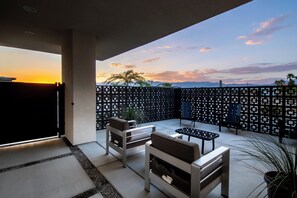 Terrace/patio - NEW-Jacuzzi Heat Included-Skye Ranch (Desert Hot Springs)