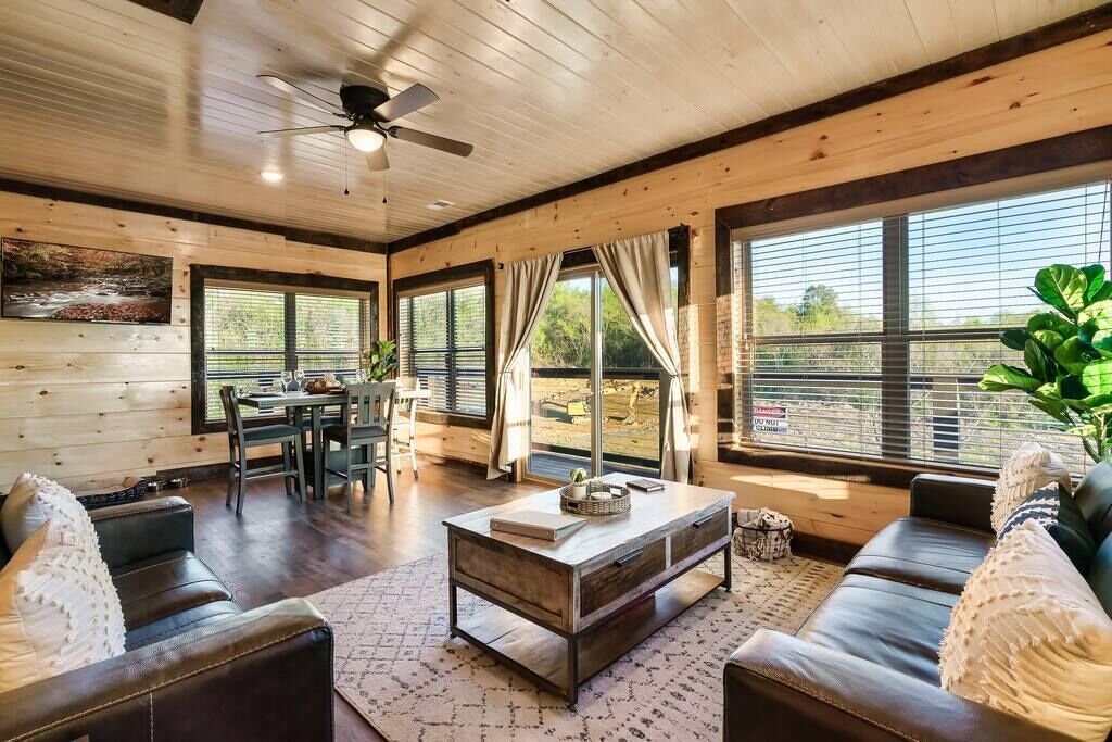 TV, fireplace, video games, offices