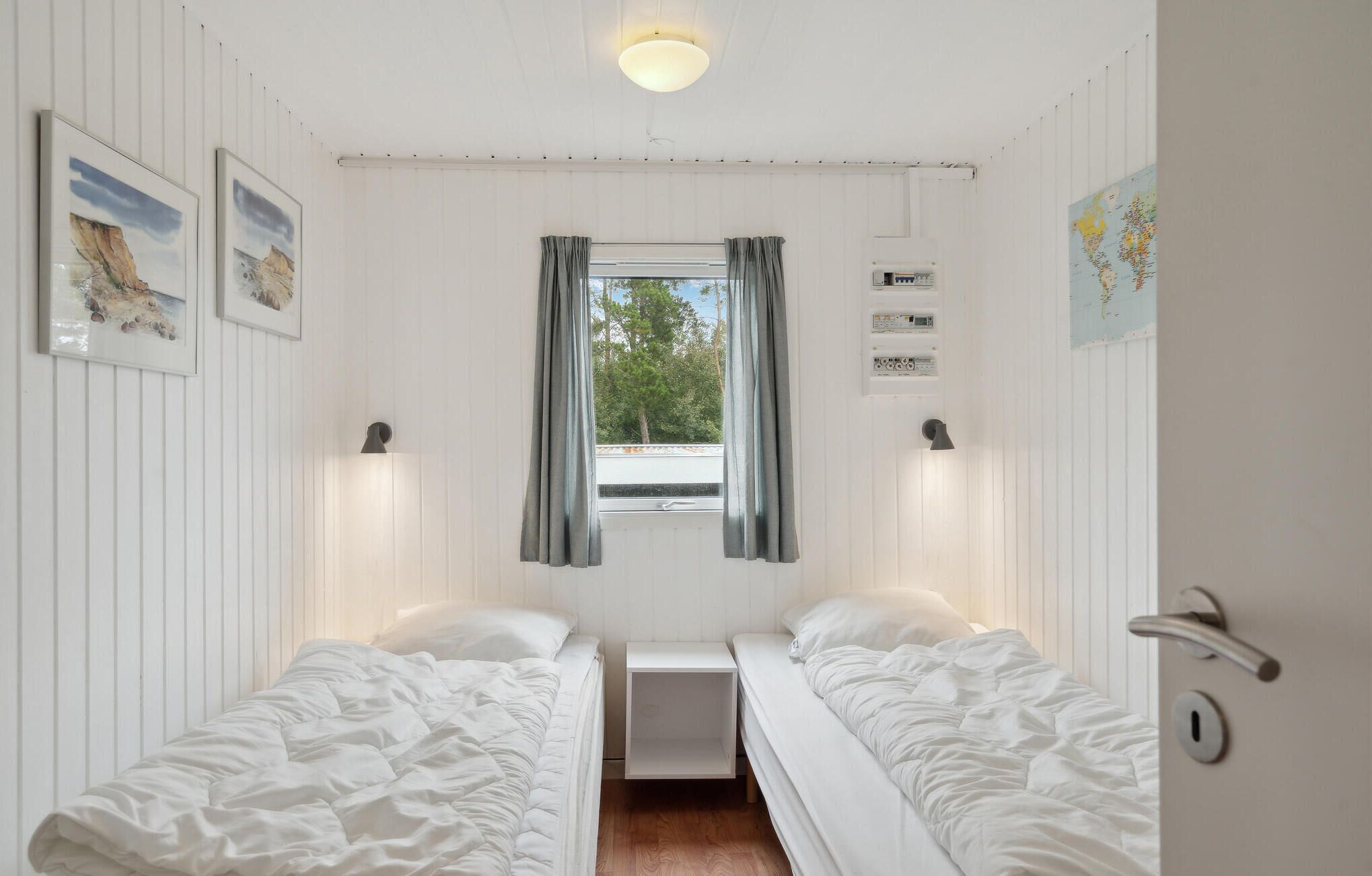 3 bedrooms, travel crib, free WiFi