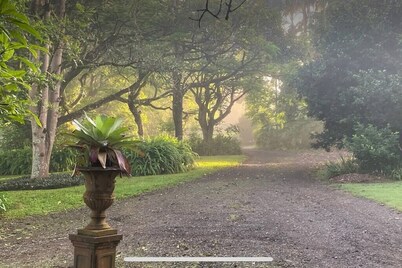 The Mezz @ Windaboo Split-level Retreat