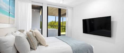 6 bedrooms, free WiFi, bed sheets