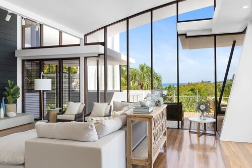Luxury & Breathtaking ocean views