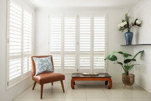 Interior - Breathtaking River Views on Noosa Parade (Noosa Heads)