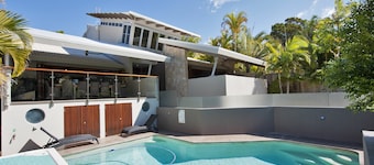 Sunshine Beach Retreat: Pool, Backyard