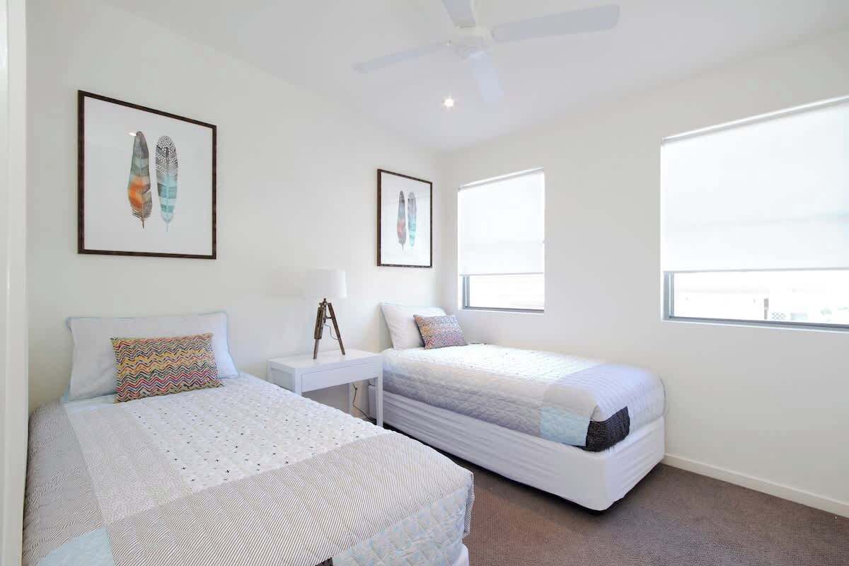 4 habitaciones, tabla de planchar con plancha y wifi gratis 