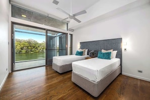 4 bedrooms, iron/ironing board, WiFi (free), bed sheets