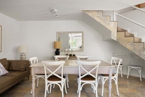 Dining - Rooftop Coastal Bliss (Little Cove)