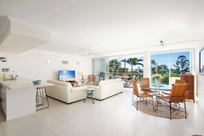 Smart TV - Courtyard Charm - Ocean Views, Little Cove (Little Cove)