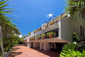 Exterior - Balcony Tranquility (Little Cove)