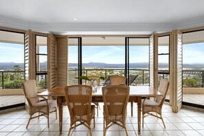 Dining - Penthouse with Incredible Views & Pool (Noosa Heads)