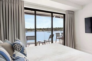 2 bedrooms, iron/ironing board, WiFi (free), bed sheets