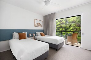 Unclassified image, 3 of 20, button - Beach Luxury - Ocean Views & Pool (Sunshine Beach)