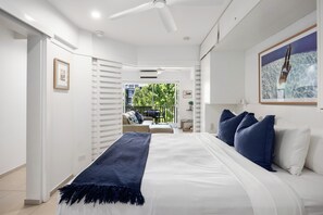 1 bedroom, iron/ironing board, free WiFi, bed sheets - Coastal Elegance: Steps from Noosa Beach (Noosa Heads)