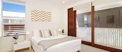 3 bedrooms, iron/ironing board, WiFi