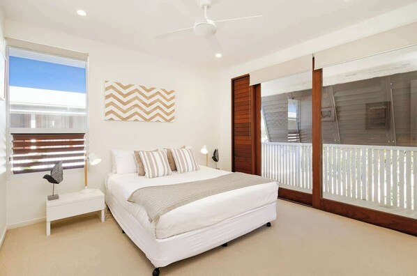3 bedrooms, iron/ironing board, WiFi