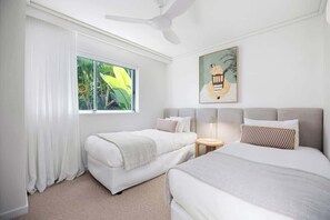 4 bedrooms, free WiFi, bed sheets