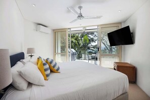 3 bedrooms, free WiFi, bed sheets