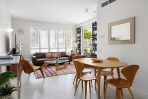 Smart TV - Resort-Style, Steps to Beach (Noosa Heads)