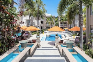 Pool - Laguna 432 - Charming Baroque Escape (Noosa Heads)