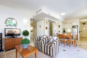 TV - Nautical Romance in Noosa (Noosa Heads)