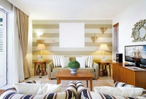 TV - Laguna 622 - Nautical Romance in Noosa (Noosa Heads)
