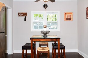 Dining Room  - 10 minutes from Downtown Atlanta! Full -Sized House with Game Room & Deck (Atlanta)