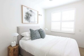 3 bedrooms, free WiFi, bed sheets