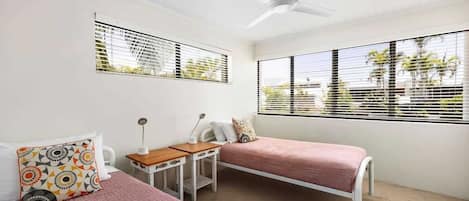 2 bedrooms, WiFi, bed sheets
