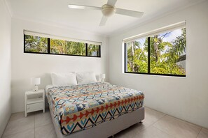 2 chambres, fer et planche à repasser, Wi-Fi gratuit, draps fournis
