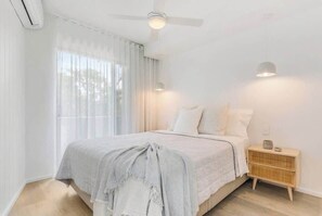2 bedrooms, bed sheets