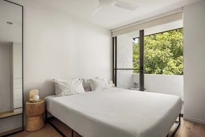 2 室のベッドルーム、アイロン / アイロン台、WiFi (無料)、ベッドシーツ
