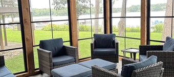 NEW! 2023 Built Spacious Lake Home on Cross Lake
