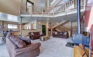 Smart TV, fireplace, DVD player