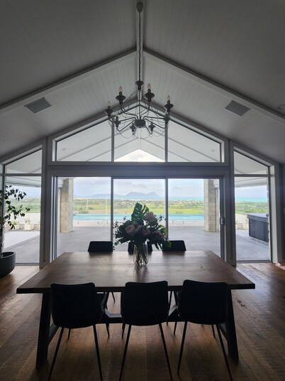 Country Hamptons Coastal Chic