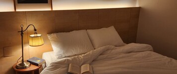 Double Room | Blackout drapes, soundproofing, free WiFi, bed sheets