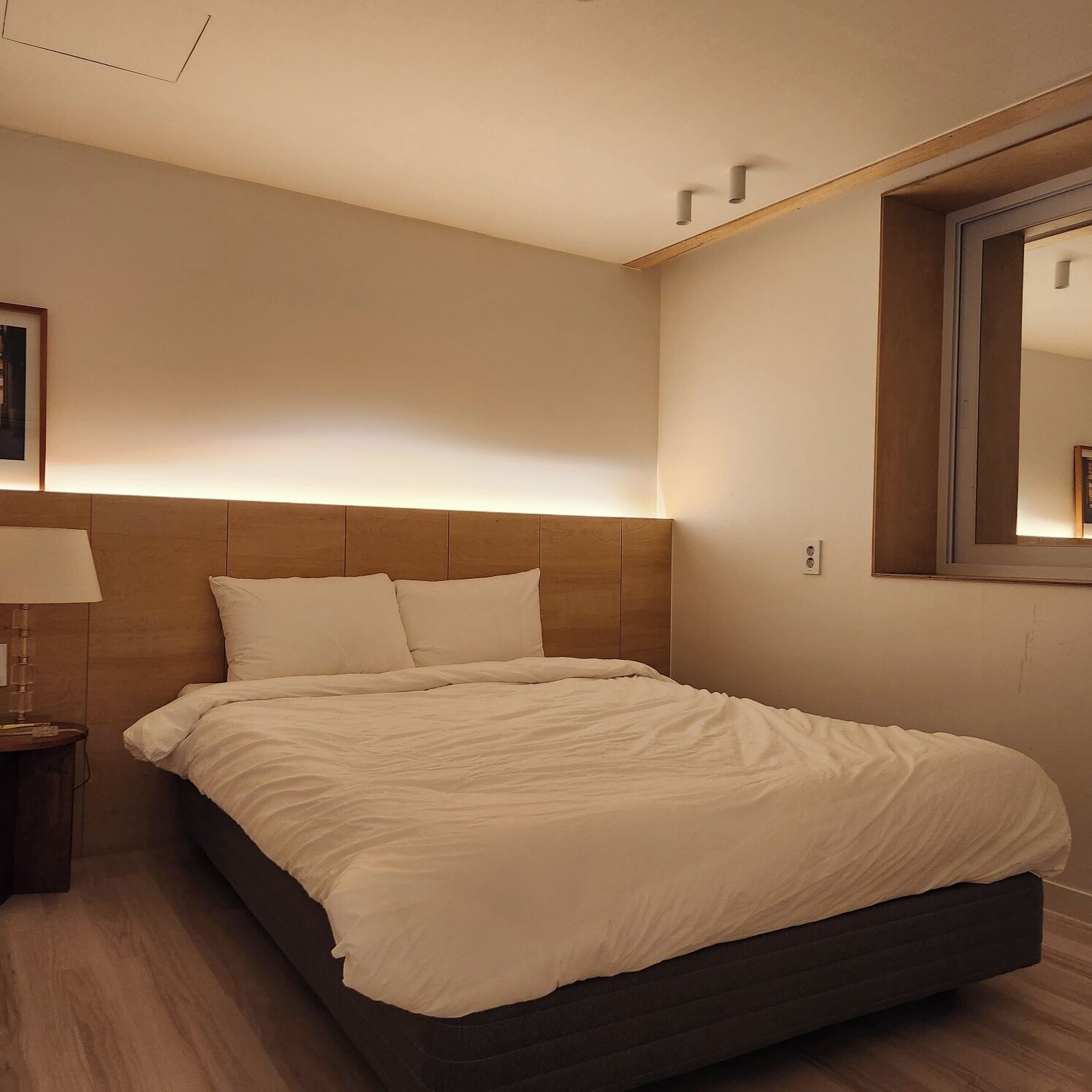 Dobbeltværelse | Mørklægningsgardiner, lydisolering, gratis Wi-Fi, sengetøj