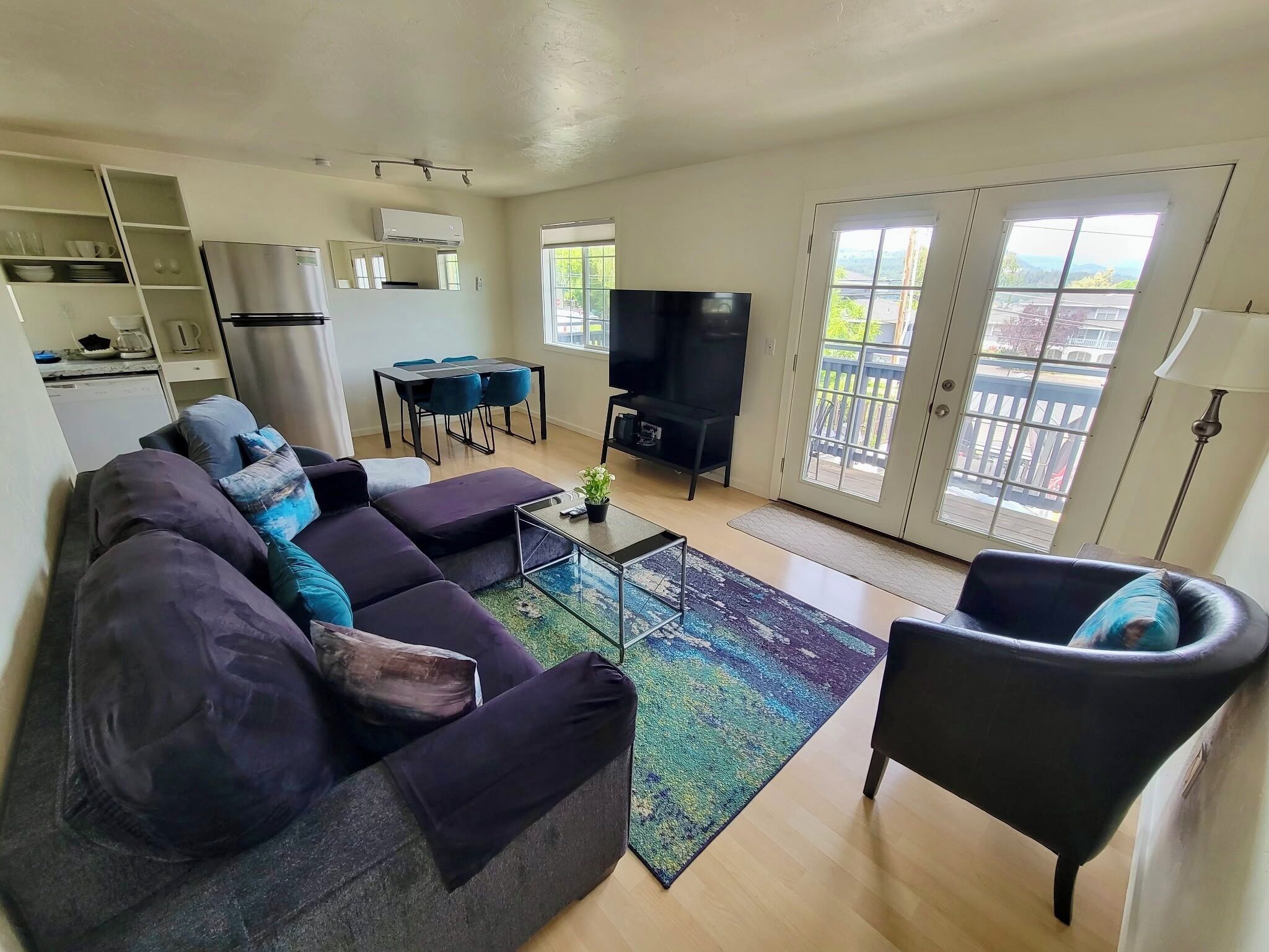 Apt 2 Upper View:  Hood River Suites Extended Stay Downtown | Living area | Smart TV, streaming services