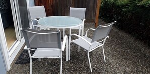 Apt 5 Ground Floor:  Hood River Suites Extended Stay Downtown | Terrace/patio
