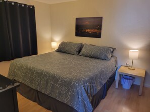 Apt 9: Ground Floor no View Hood River Suites Extended Stay Downtown | 1 bedroom, premium bedding, memory foam beds, individually decorated