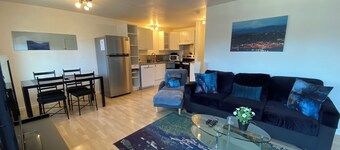 Hood River Suites Apartment Hotel