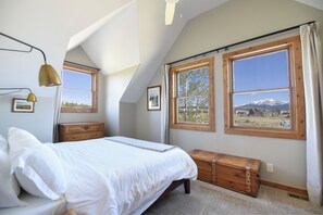 3 soverom, strykejern/-brett, wi-fi (inkludert) og sengetøy