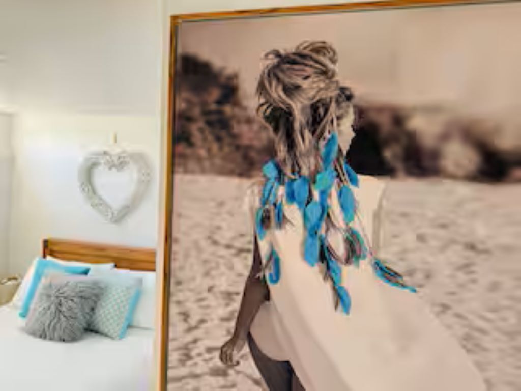 3 makuuhuonetta, työpöytä, silitysrauta/-lauta, ilmainen Wi-Fi