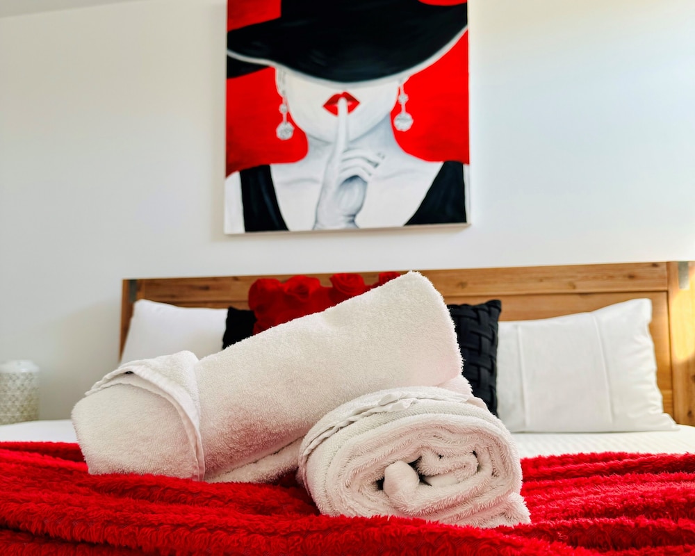 Picture of Luxury New York style Penthouse in the heart of Cosmopolitan Bendigo ...
