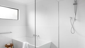Badewanne, Haartrockner