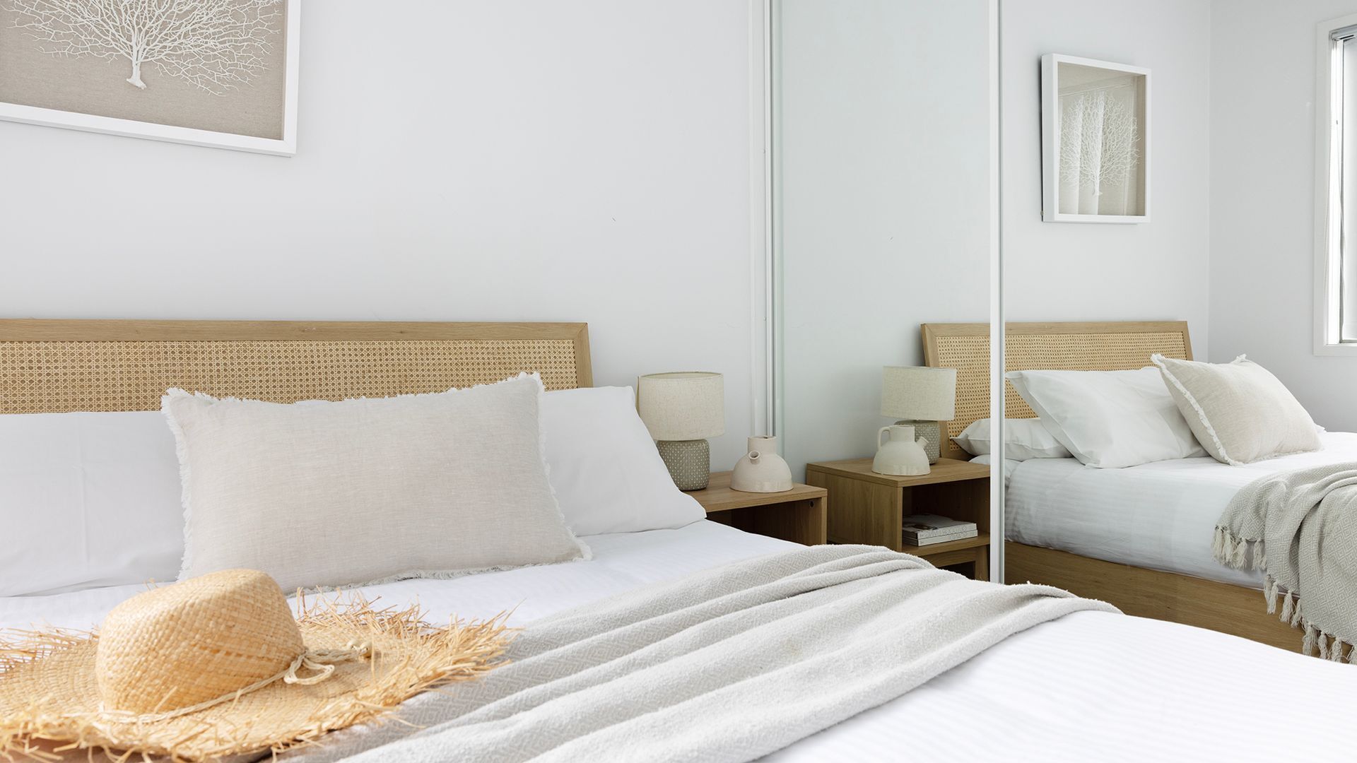 3 bedrooms, travel cot, WiFi, bed sheets