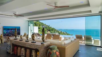 ์ผ์ด๋ธ ์ฑ๋ ์์ฒญ์ด ๊ฐ๋ฅํ 85์ธ์น ์ค๋งํธ TV, TV, ๋ทํ๋ฆญ์ค